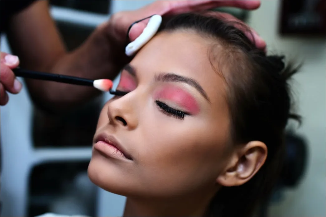 Detail Brautjungfer Make Up Soft Pink Foto Number 4