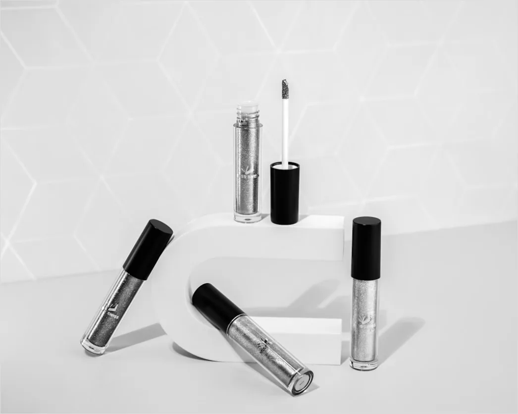 Brow Gel Transparent Fuer Buschige Brows Foto 9a10