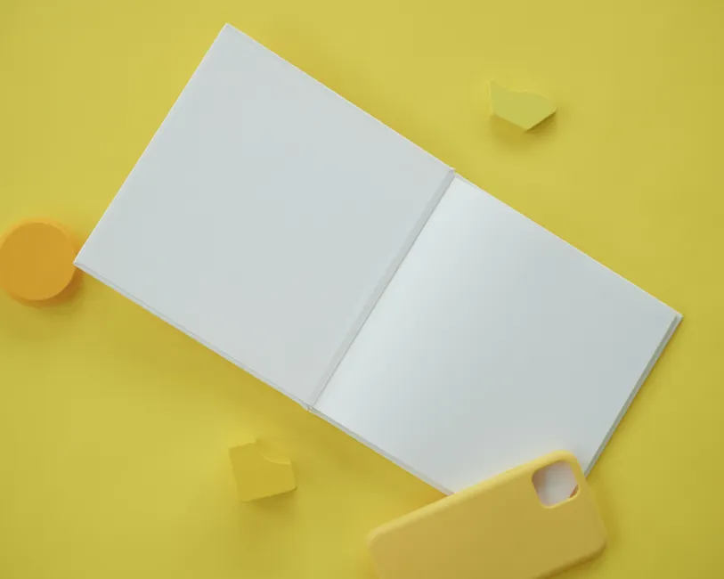 Detail Buchcover Design Mockup Auf Holztisch Flat Lay Number 9
