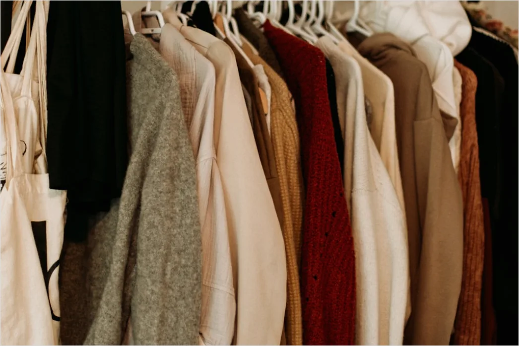 Detail Capsule Wardrobe Outfit Neutral Farben Foto Number 5