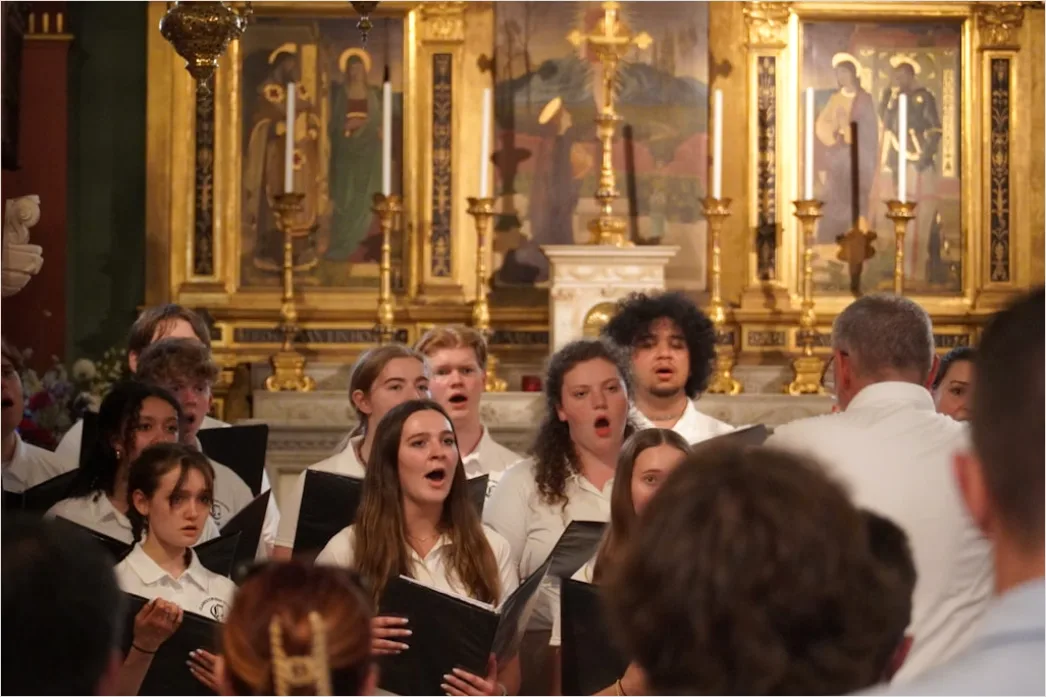 Chor Singt In Kirche Akustik Stimmung Foto 475d