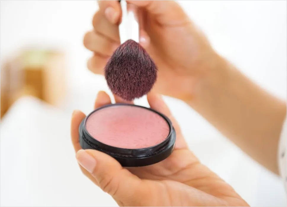 Detail Creme Blush Statt Puder Reife Haut Foto Number 12