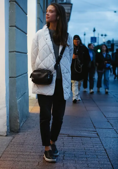 Crossbody Bag Outfit Alltag Street Foto 30db