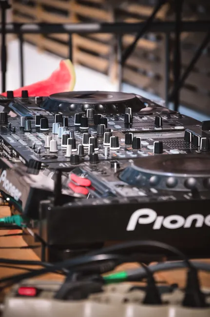 Dj Pult Mixer Regler Nahaufnahme Club Foto F019
