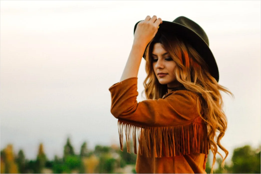Detail Festival Outfit Boho Mit Fringe Foto Number 2
