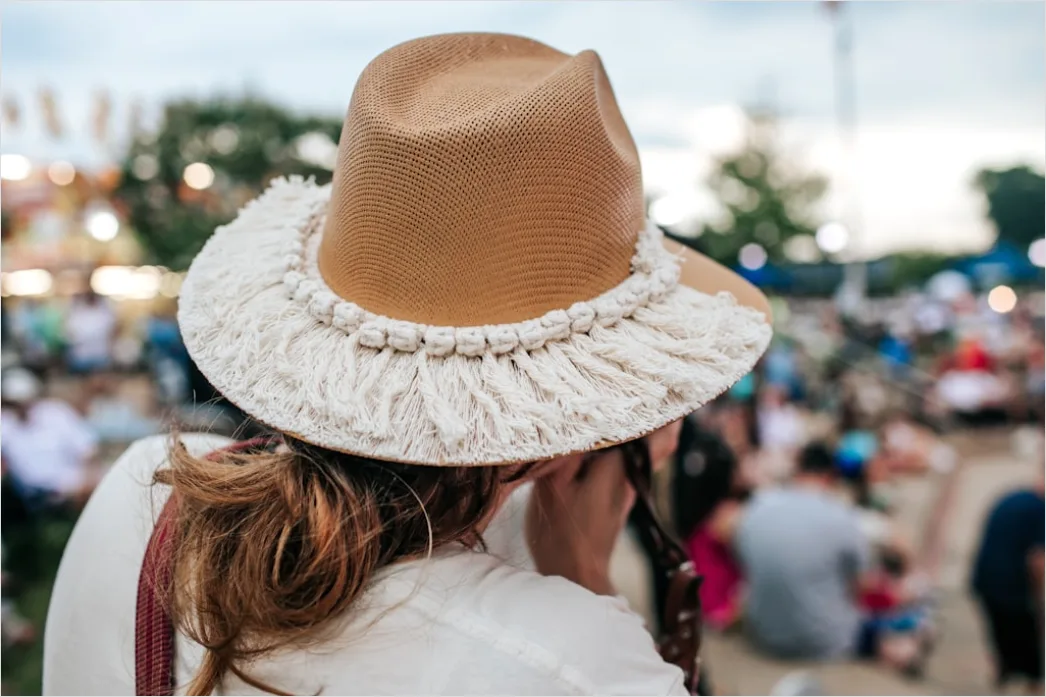 Detail Festival Outfit Boho Mit Fringe Foto Number 4