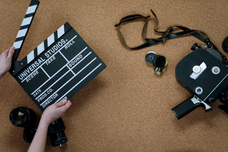 Detail Filmklappe Clapperboard In Hand Studio Foto Number 2