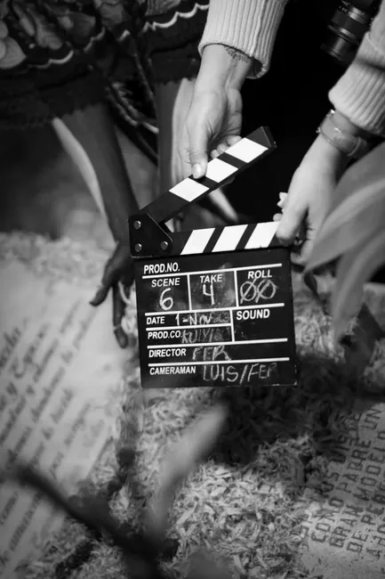 Detail Filmklappe Clapperboard In Hand Studio Foto Number 11