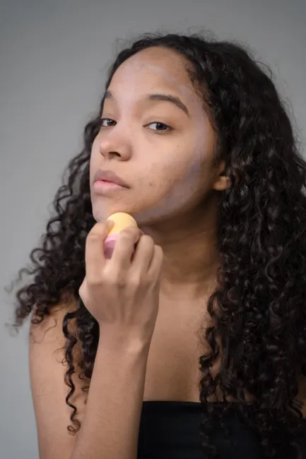 Detail Foundation Auftragen Mit Schwamm Tutorial Foto Number 20