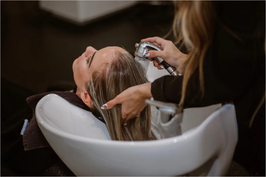 Glossing Behandlung Fuer Glanz Foto 33dd