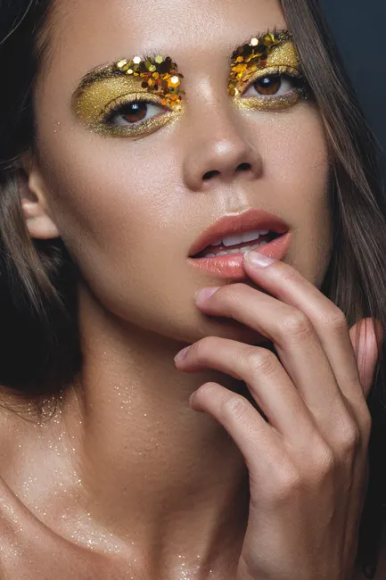 Detail Goldener Lidschatten Party Make Up Nahaufnahme Number 7