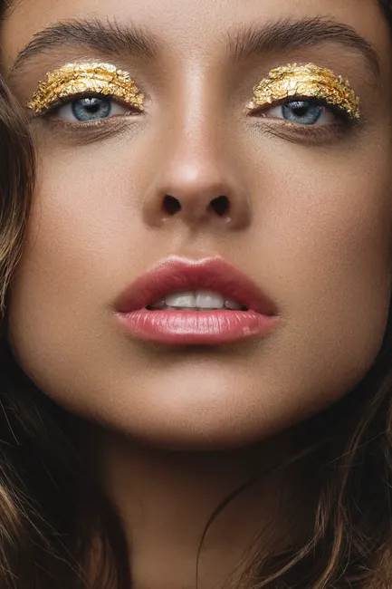 Detail Goldener Lidschatten Party Make Up Nahaufnahme Number 9