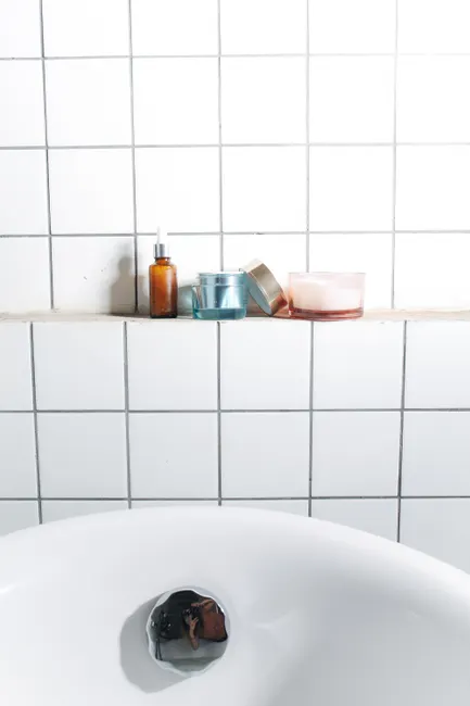 Hautpflege Routine Abends Entspannung Badezimmer Foto A69b