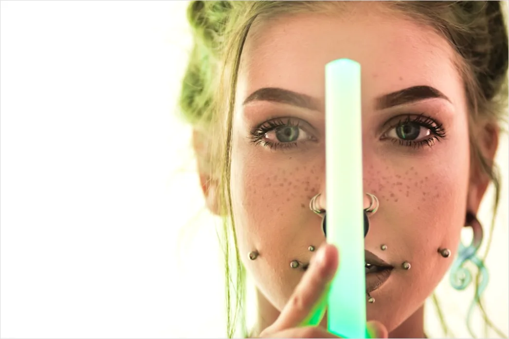 Detail Highlighter Auf Wangenknochen Glow Nahaufnahme Number 13
