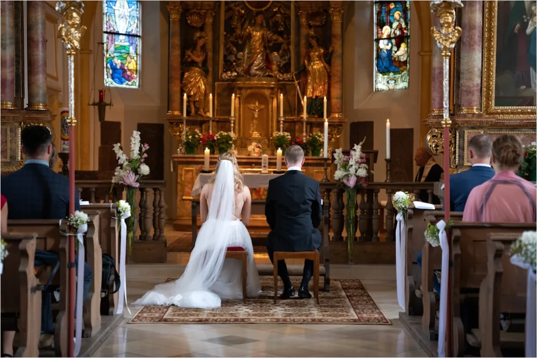 Hochzeitsritual In Kirche Ringtausch Nahaufnahme E701
