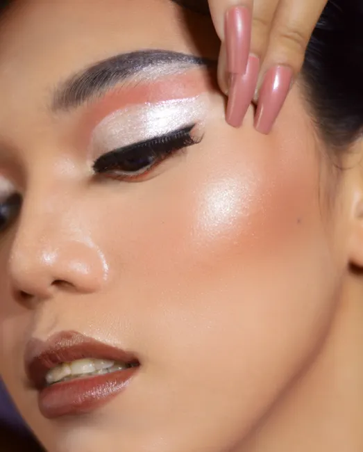 Detail Inner Corner Highlight Nahaufnahme Augen Make Up Number 3