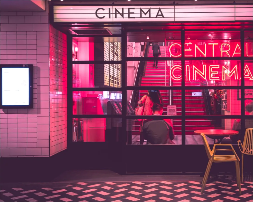 Kino Arthouse Foyer Filmplakate An Wand Foto D8c9