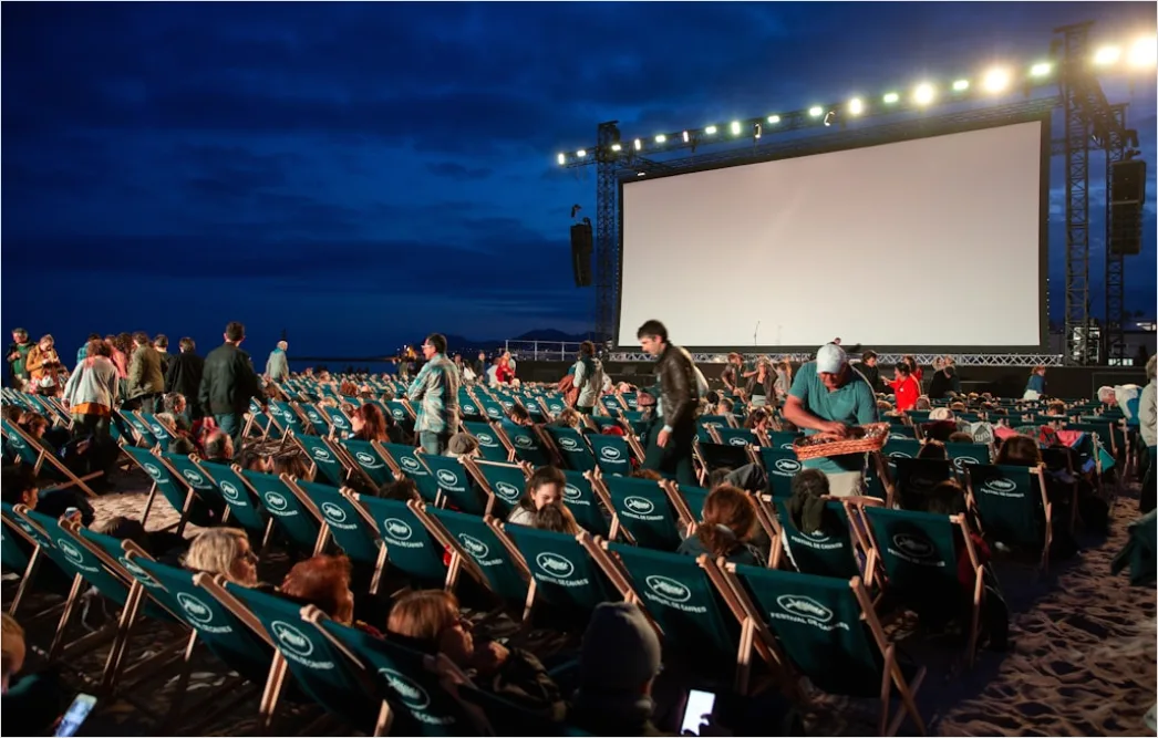 Kino Leinwand Leer Vor Vorstellung Reihen Foto