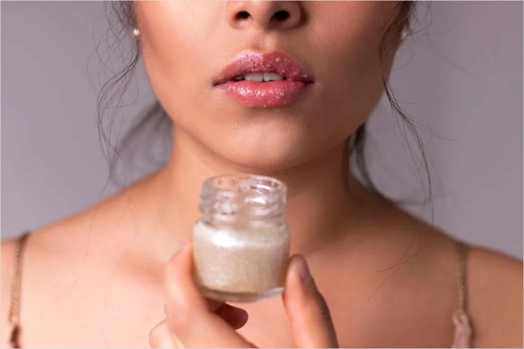 Detail Lip Balm Glossy Lips Close Up Foto Number 12