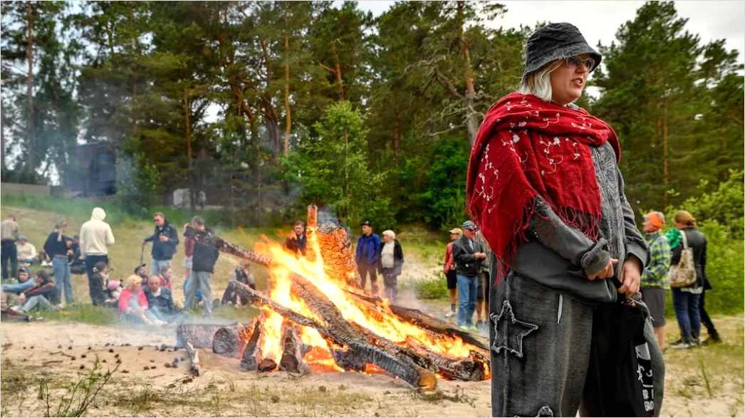 Mittelalter Festival Lagerfeuer Zelte Atmosphaere Foto 06a2