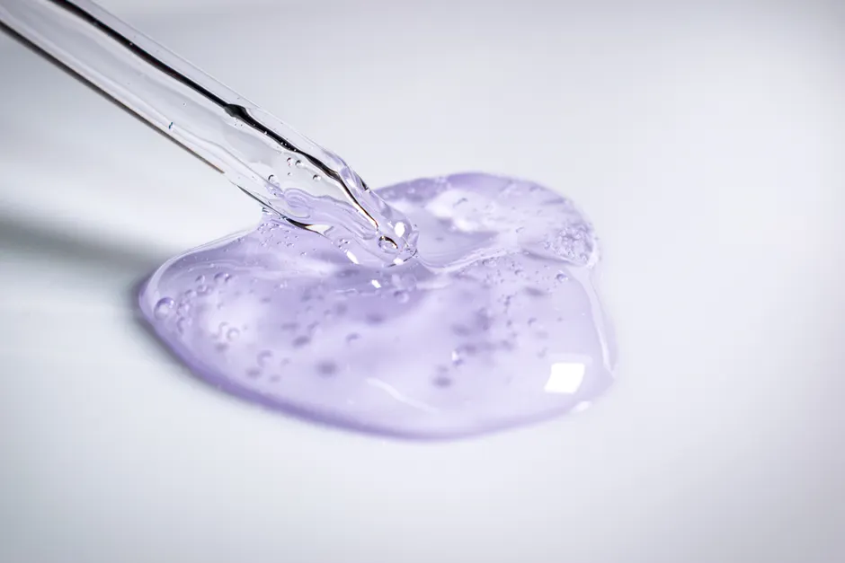 Niacinamid Serum Textur Pipette Nahaufnahme D42c