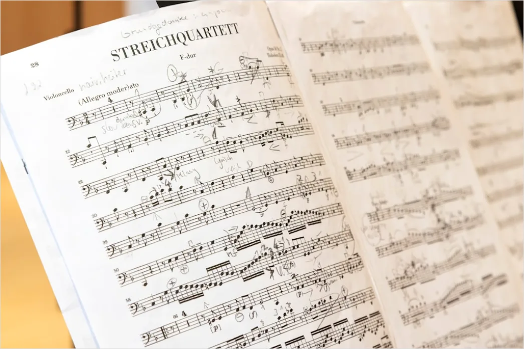 Notenblatt Auf Pult Klassik Konzert Detail Foto B6c3
