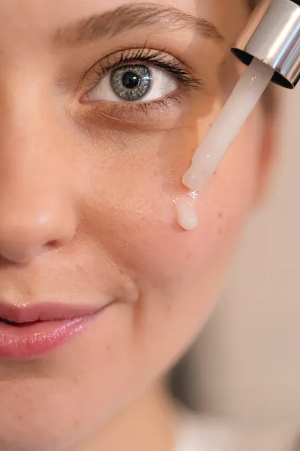 Poren Verfeinern Bha Peeling Anwendung Foto