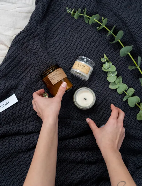 Detail Self Care Abend Kerzen Und Pflege Flatlay Foto Number 4
