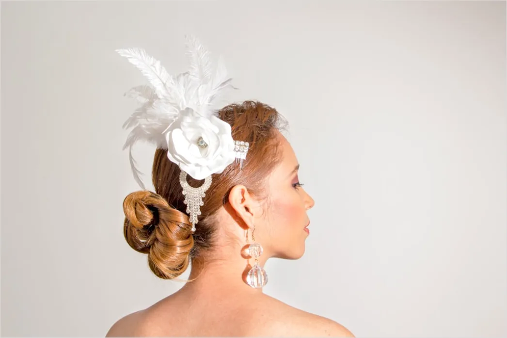 Detail Sleek Bun Mit Scheitel Elegant Foto Number 13
