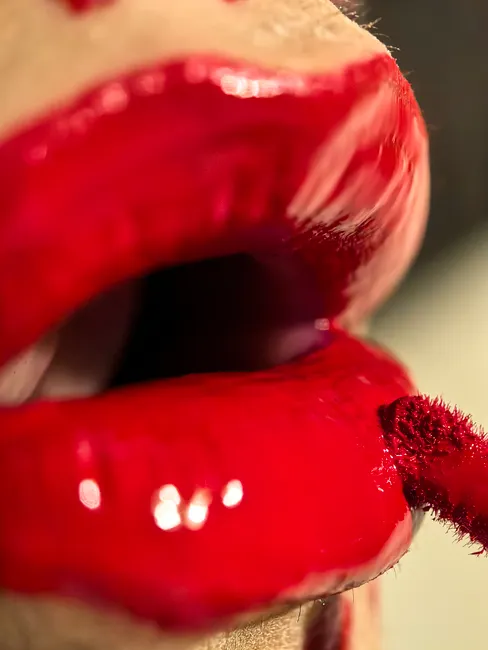 Detail Statement Lippenstift Glossy Finish Studio Foto Number 2
