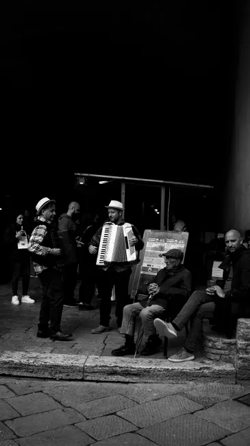 Street Musician Strassenmusik In Altstadtgasse Foto D130