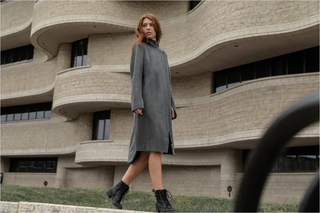 Strickkleid Office Look Mit Stiefeln Foto 0cee