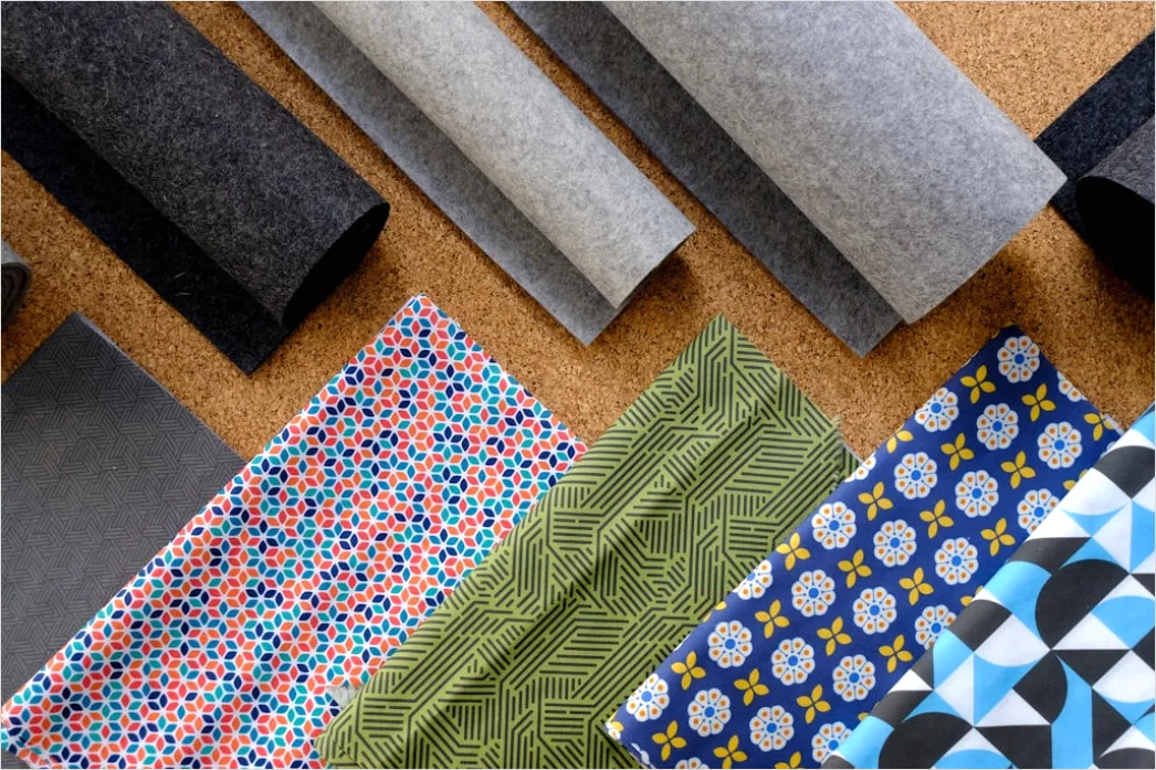 Textildesign Muster Stoffbahnen Flat Lay Foto B5ac