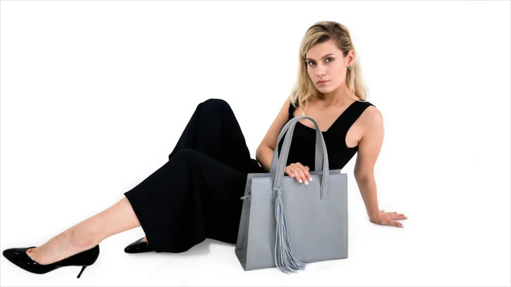 Detail Tote Bag Office Outfit Damen Foto Number 8