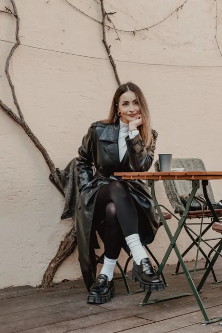 Trenchcoat Outfit Fuer Buero Street Foto 774b