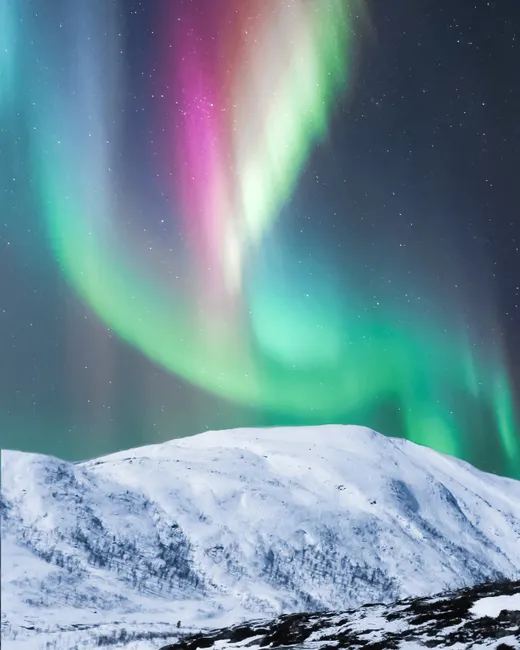 Detail Aurora Over Snowy Mountains Number 7