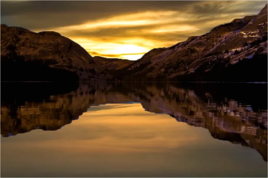 Detail Lake Reflection Mountains Sunrise Number 4