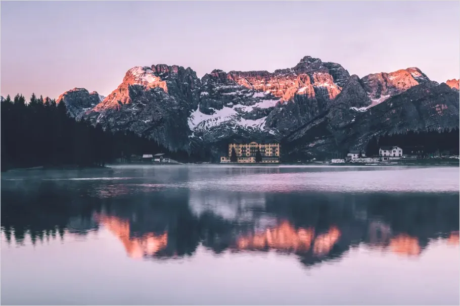Detail Lake Reflection Mountains Sunrise Number 6