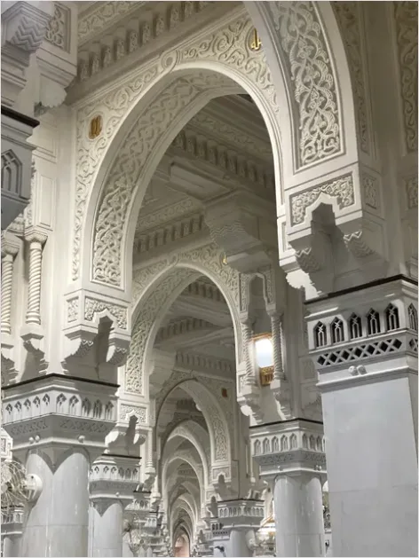Detail Mosque Interior Arches Pattern Photo Number 9