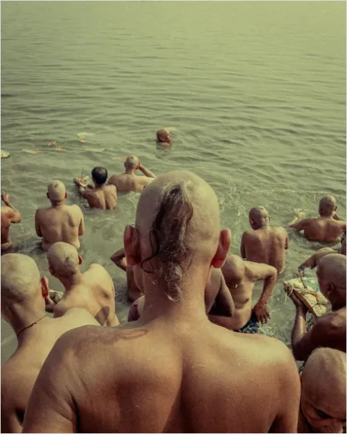 Detail River Ritual Bathing Ceremony Photo Number 3
