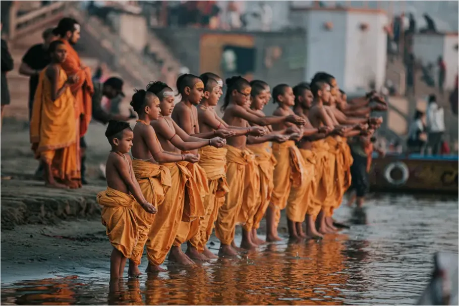 Detail River Ritual Bathing Ceremony Photo Number 6