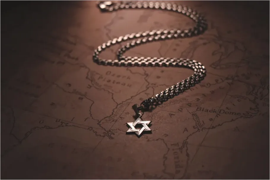 Star Of David Pendant Close Up 4bd9