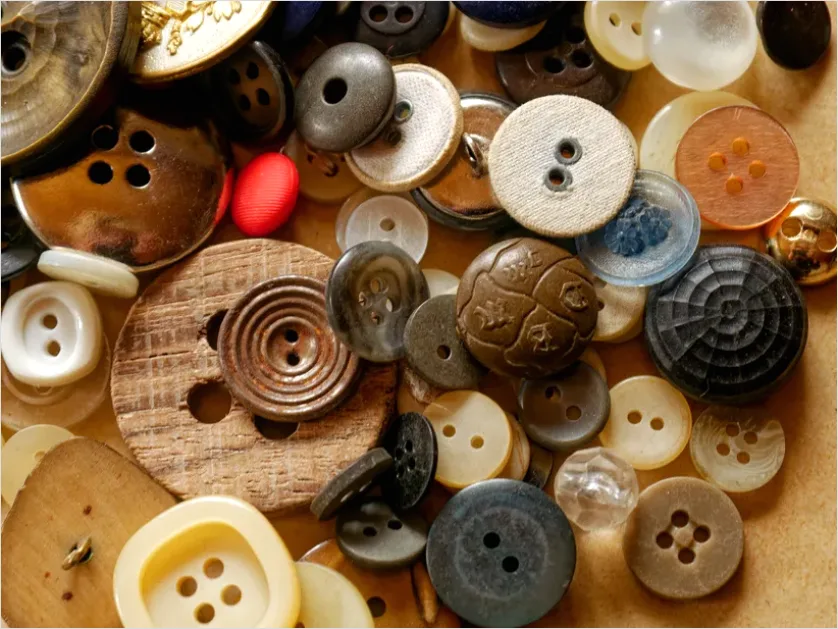 Detail Vintage Paperweight Buttons Number 6
