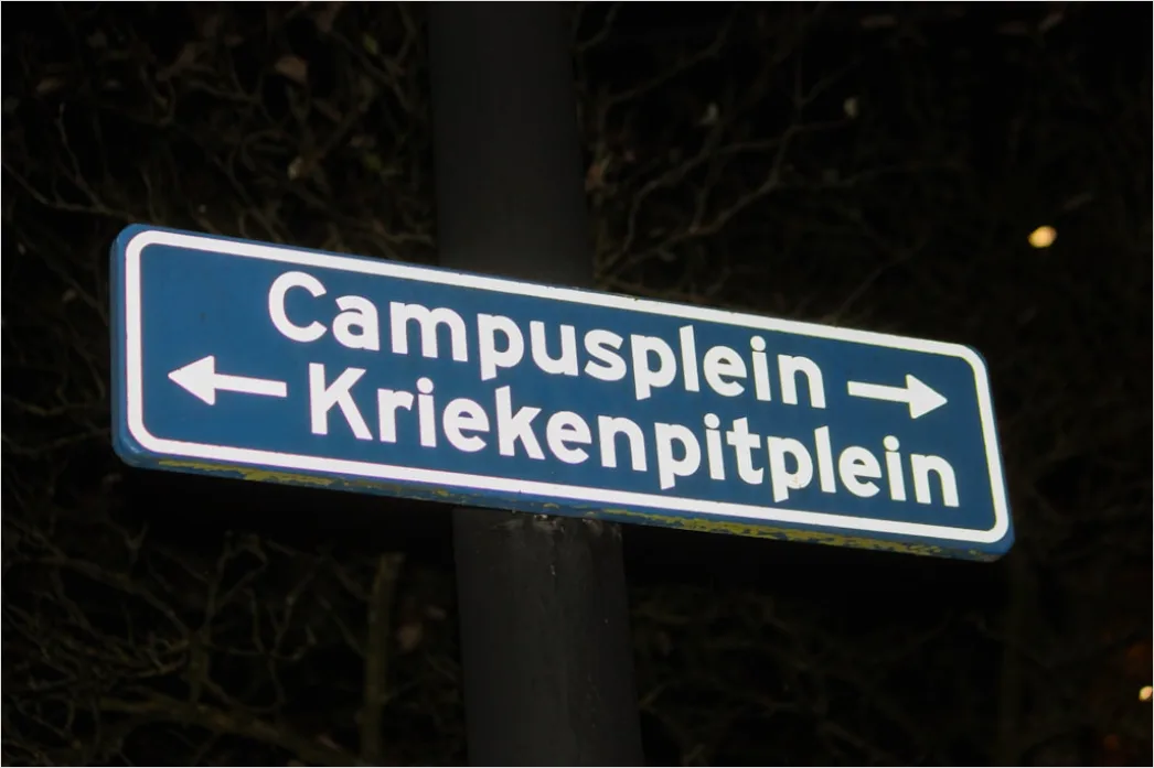Detail Campus Orientierung Erstsemester Mit Stadtplan Foto Number 2