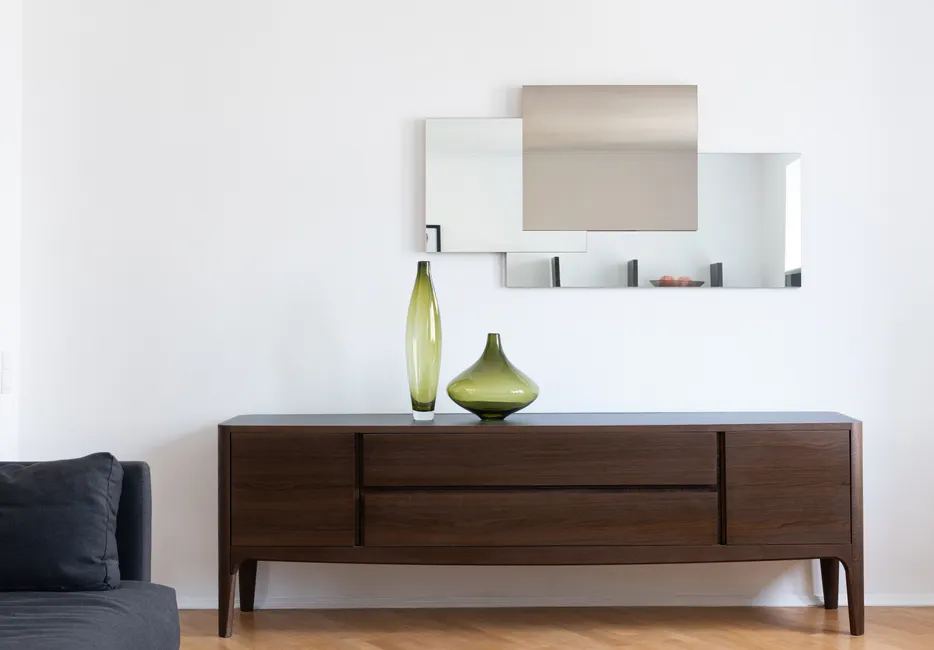 Esszimmer Mit Sideboard Und Wandspiegel Foto 2b71