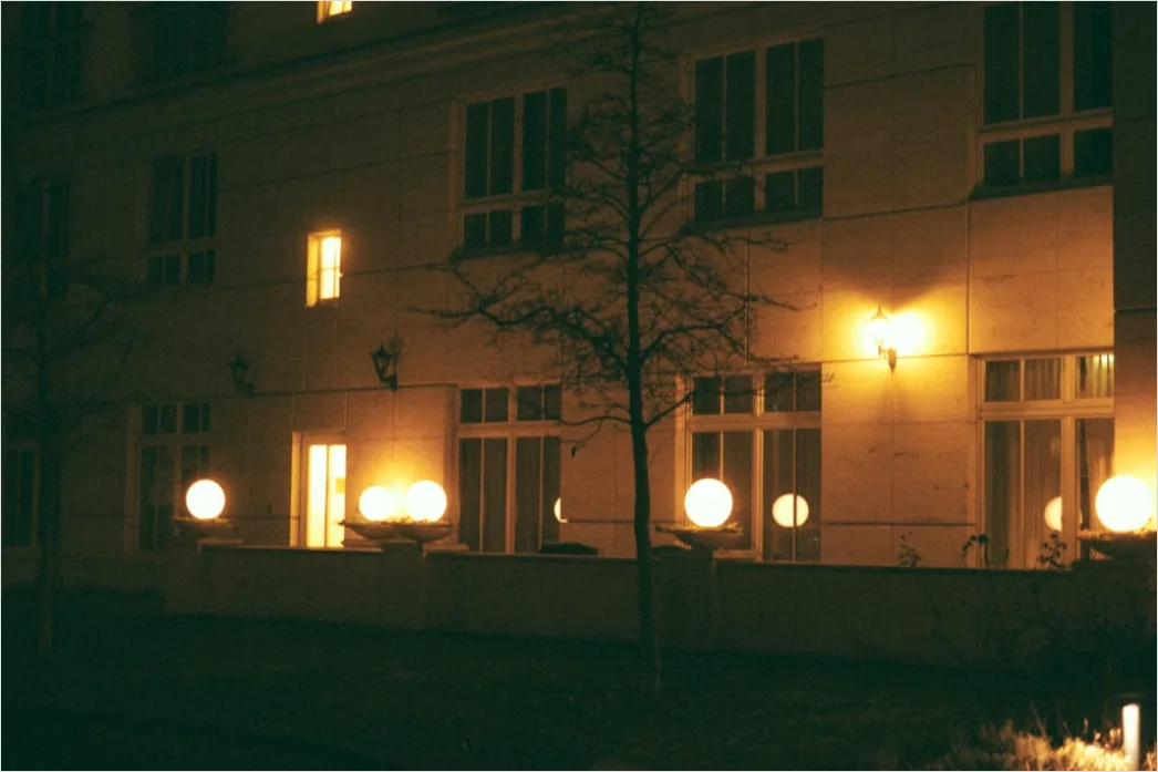 Detail Fassadenbeleuchtung Abendstimmung Foto Number 5