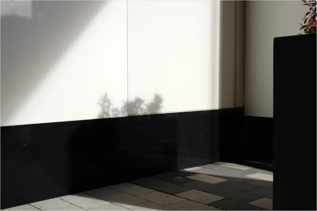 Flur Wandhaken Minimalistisch Schwarz Foto F84a