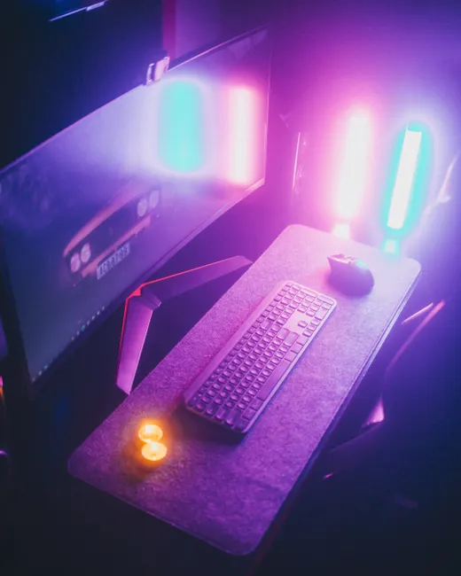 Detail Jugendzimmer Gaming Setup Led Licht Foto Number 14