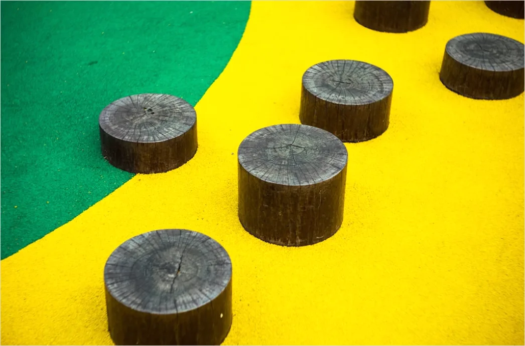 Kita Spielbereich Montessori Material Holz Nahaufnahme Foto 97ef