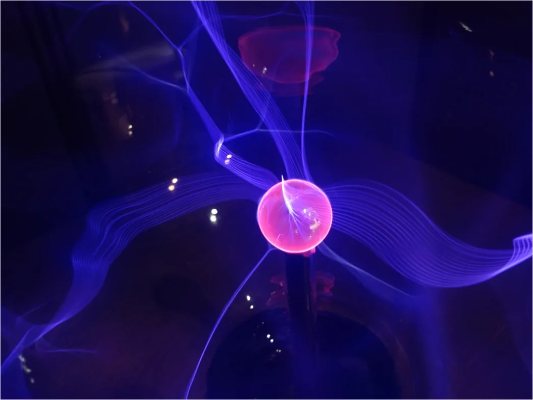 Physik Experiment Mit Magneten Und Spulen Foto Dcea
